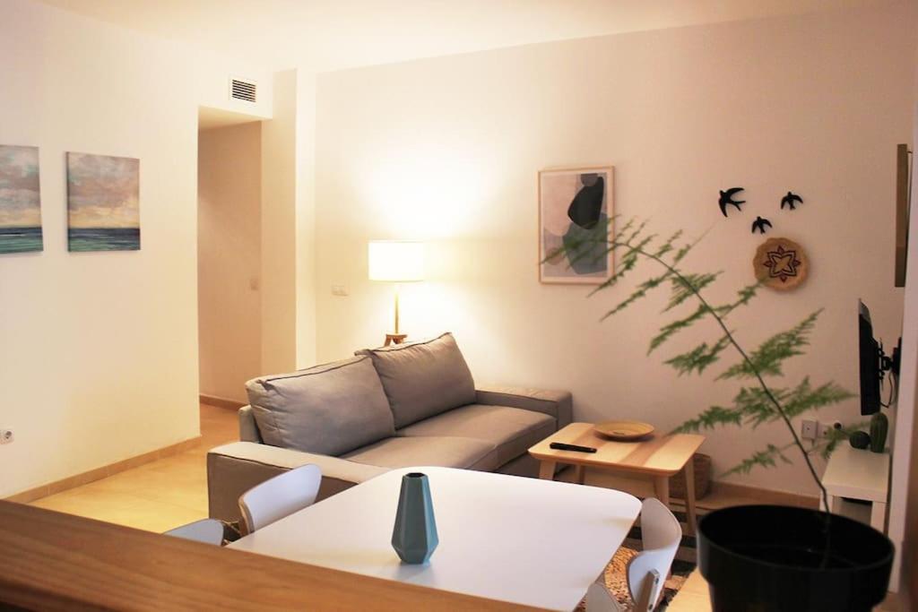 Fancy Apartment In A Historic House, Chiclana City Center By C. Dreams Chiclana de la Frontera Exterior photo