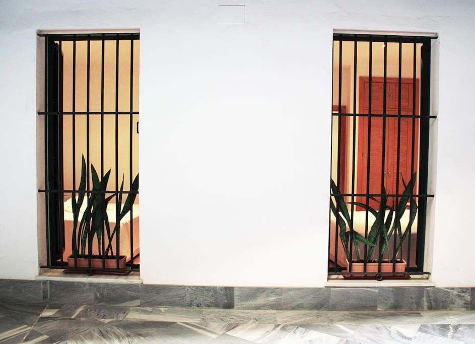 Fancy Apartment In A Historic House, Chiclana City Center By C. Dreams Chiclana de la Frontera Exterior photo