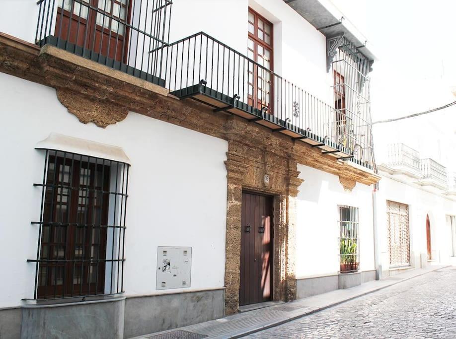 Fancy Apartment In A Historic House, Chiclana City Center By C. Dreams Chiclana de la Frontera Exterior photo
